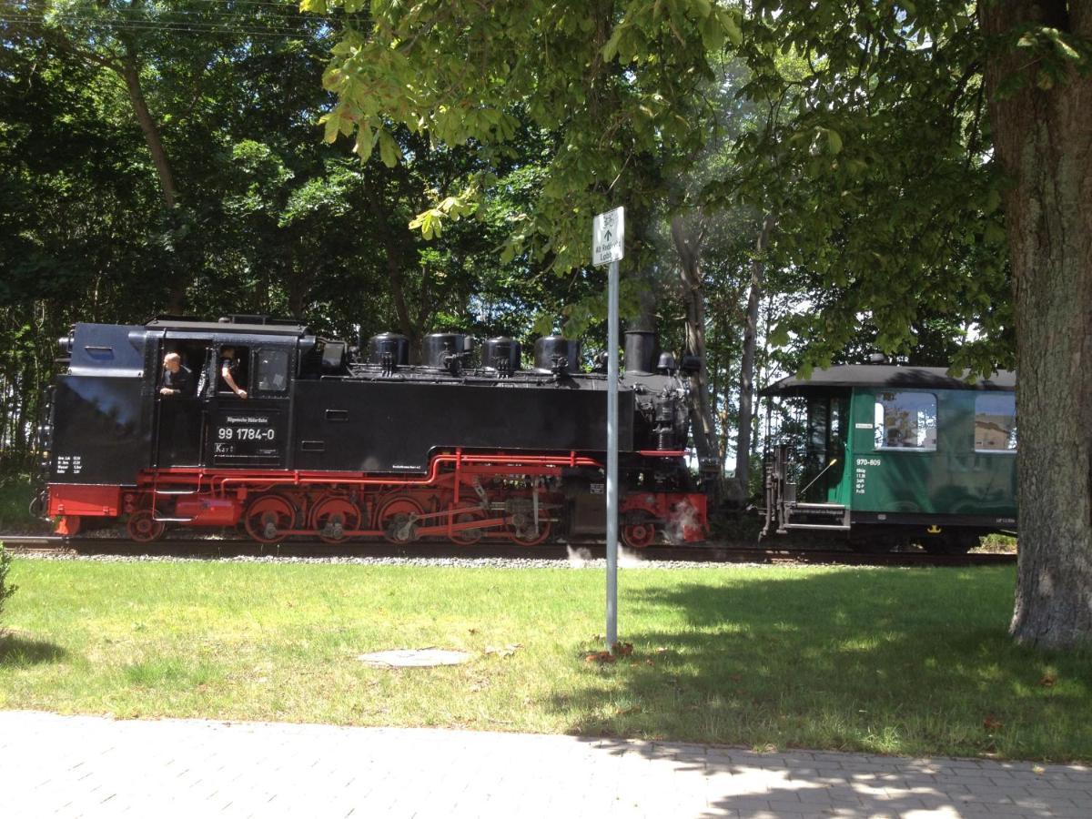 Ferienwohnung "Kranich" Im Ferien-Resort Ruegen ซาการ์ด ภายนอก รูปภาพ