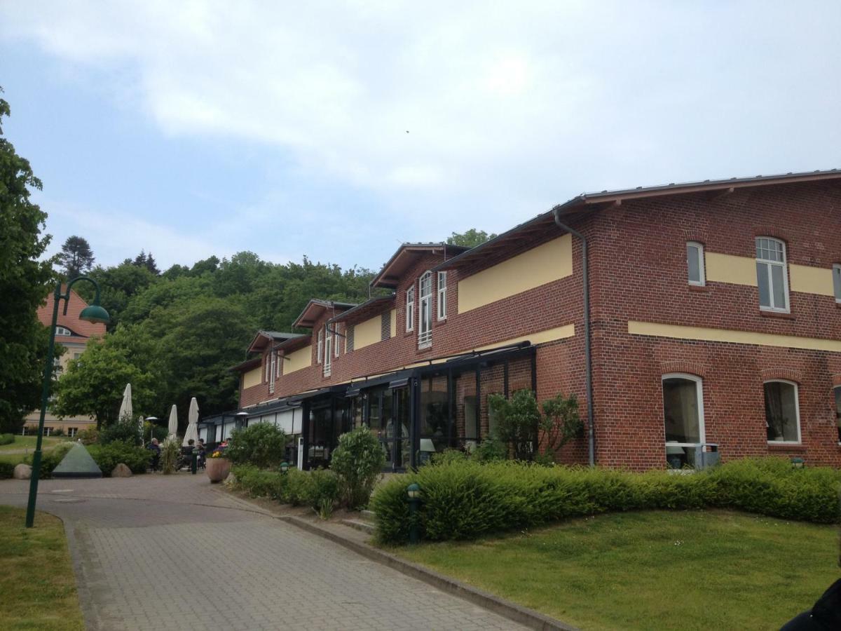 Ferienwohnung "Kranich" Im Ferien-Resort Ruegen ซาการ์ด ภายนอก รูปภาพ